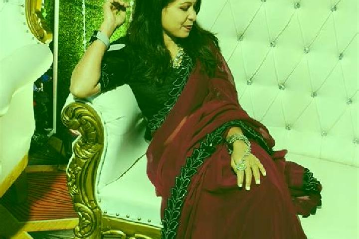 Lily, 39 — Escort in Barajamda, India