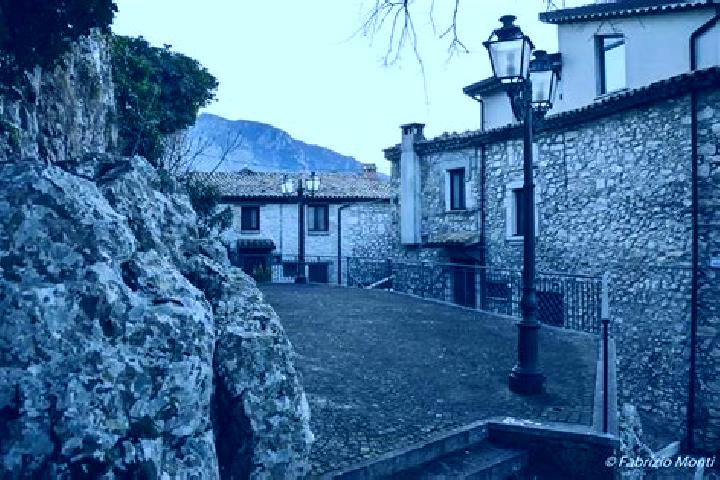 Lily, 39 — Escort in Castelnuovo Parano, Italy