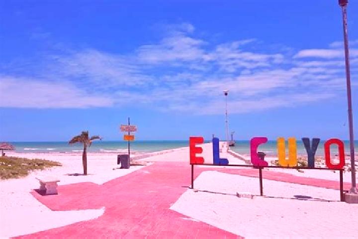 Lily, 39 — Escort in El Cuyo, Mexico