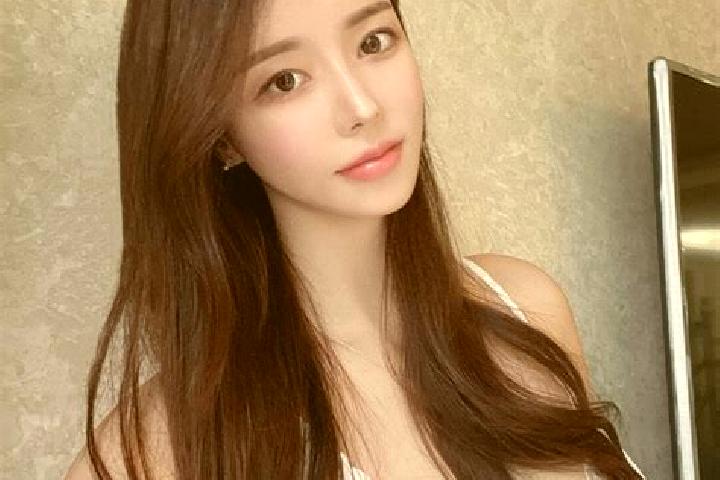 Lily, 39 — Escort in Mujiayingzi, China