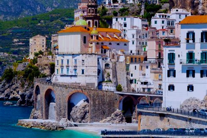 Lily, 39 — Escort in Samo, Italy