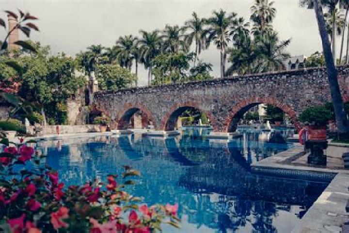 Lily, 39 — Escort in San Lorenzo Xaltelulco, Mexico