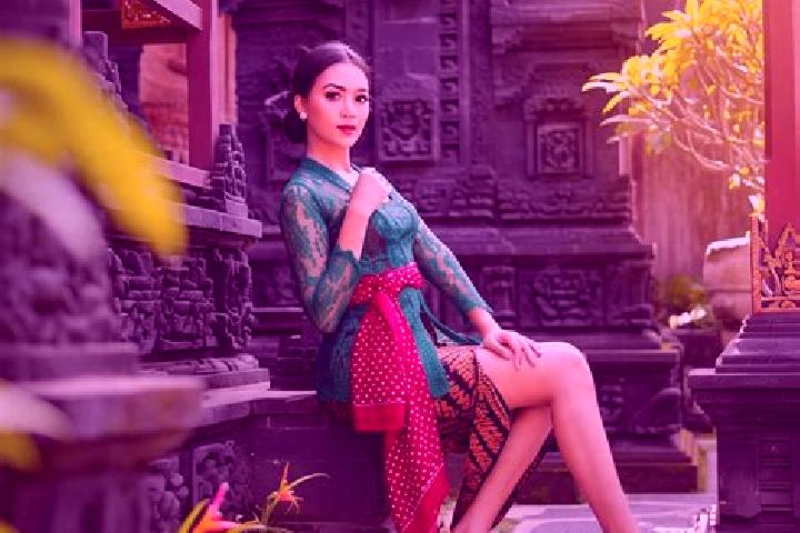 Lily, 39 — Escort in Sorendiweri, Indonesia
