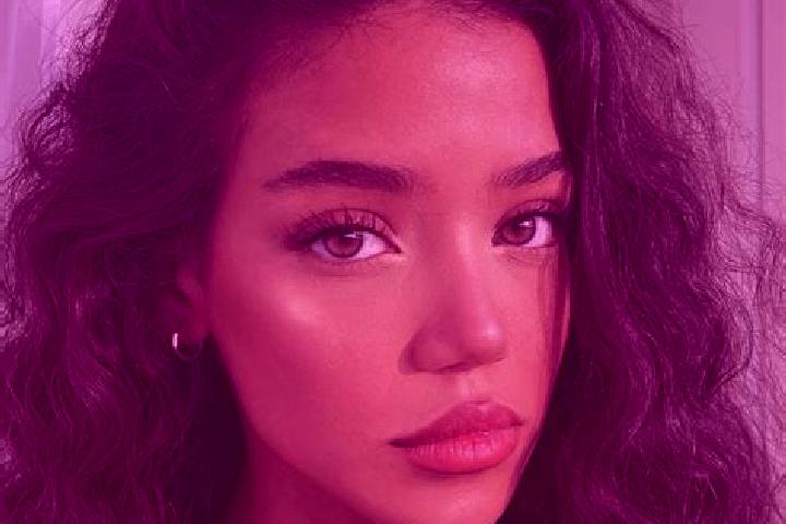 Lucy, 20, a black brown-eyed mediterranean companion based in Aouste-sur-Sye. Offering Deep French Kissing, Domination, Duos, Tantra, OWO. Available for inca...