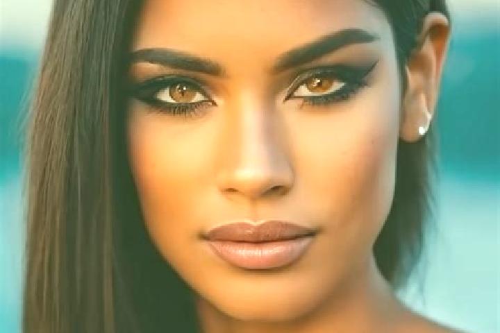 Lucy, 20, a black dark-eyed latina companion based in Tillingham. Offering BDSM, Roleplay, Duos. Available for incall and outcall, overnight bookings available.