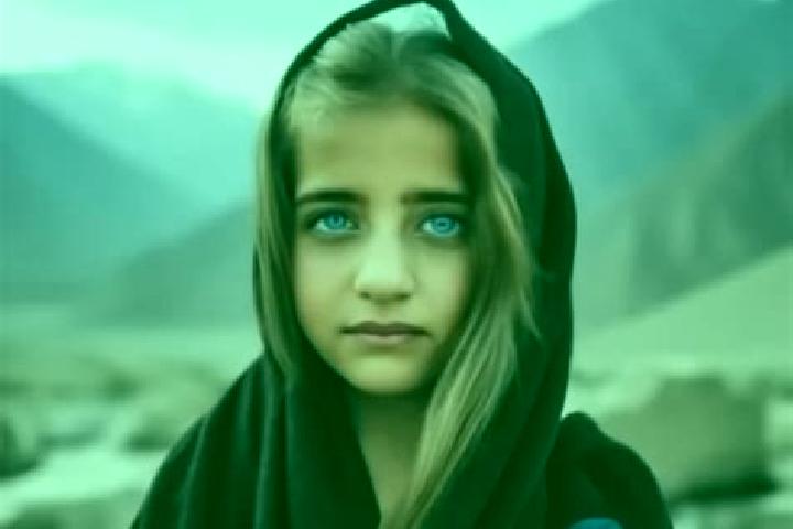 Lucy, 20, a dark blonde dark-eyed middle eastern companion based in Corlateni. Offering Domination, Roleplay, OWO. Available for incall and outcall, overnigh...