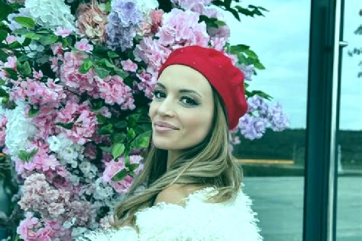 Lucy, 20 — Escort in Artsyz, Ukraine