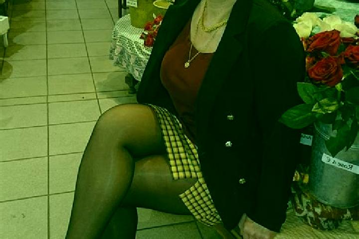 Lucy, 20 — Escort in Bas-en-Basset, France