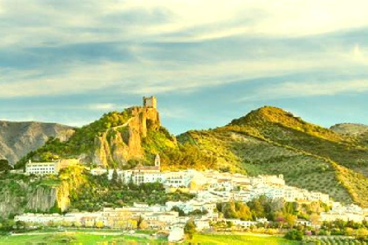 Lucy, 20 — Escort in Cereceda de la Sierra, Spain
