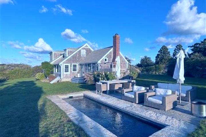 Lucy, 20 — Escort in Chilmark, United States