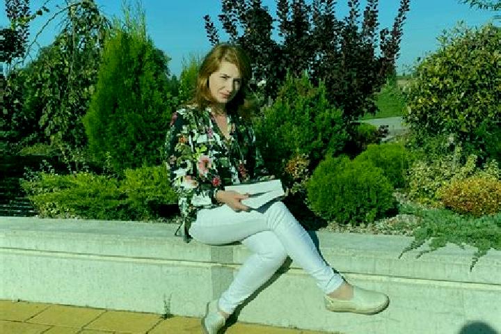 Lucy, 20 — Escort in Korycin, Poland