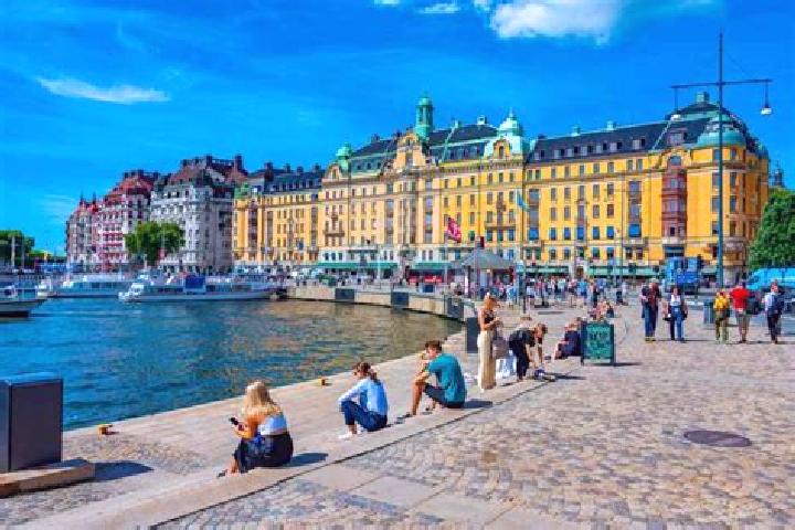 Lucy, 20 — Escort in Salanda, Sweden