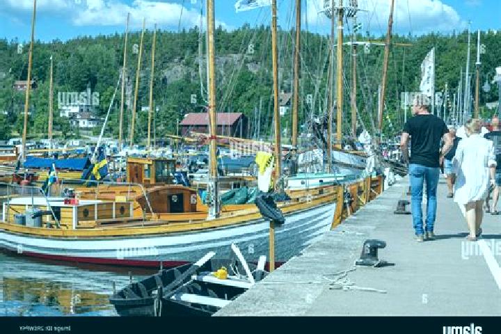 Lucy, 20 — Escort in Valdemarsvik, Sweden
