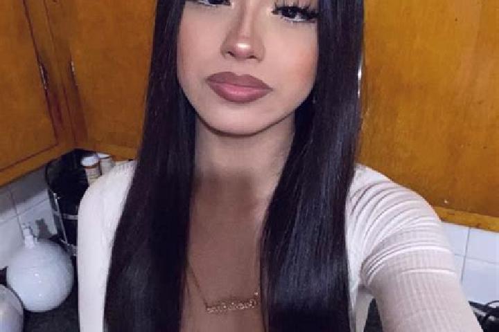 Lucy, 21, a black grey-eyed latina companion based in Kagizman. Offering Massage, Overnight, Duos, Travel Companion. Available for incall and outcall, day an...