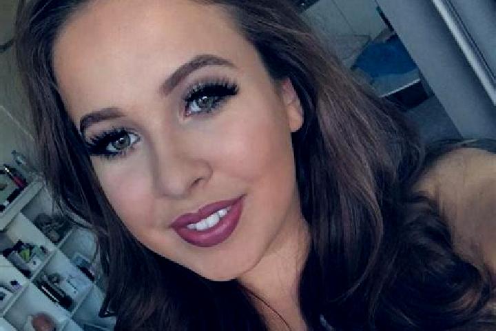 Lucy, 21, a brunette amber-eyed mixed companion based in Murrumbateman. Offering 69, CIM, Striptease, Overnight. Available for incall and outcall, overnight ...