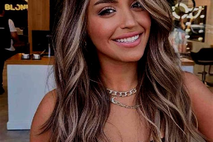 Lucy, 21, a dark blonde dark-eyed middle eastern companion based in Hallabrottet. Offering OWO, Duos, GFE. Available for incall and outcall, overnight bookin...
