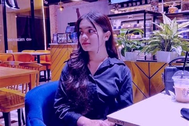 Lucy, 21 — Escort in Ayat , Russia