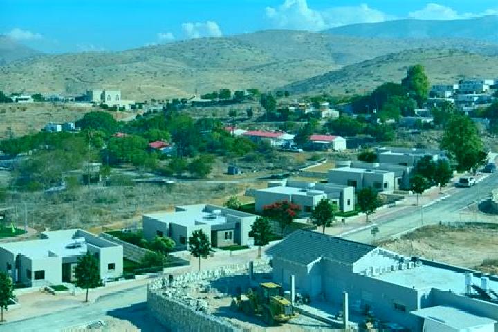 Lucy, 21 — Escort in Bet Arye, Palestine