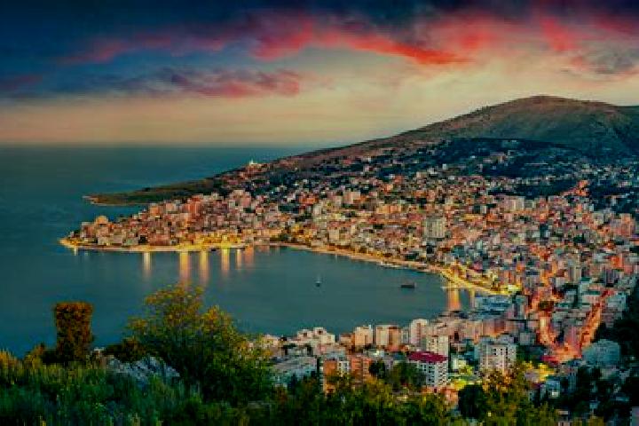 Lucy, 21 — Escort in Himare, Albania