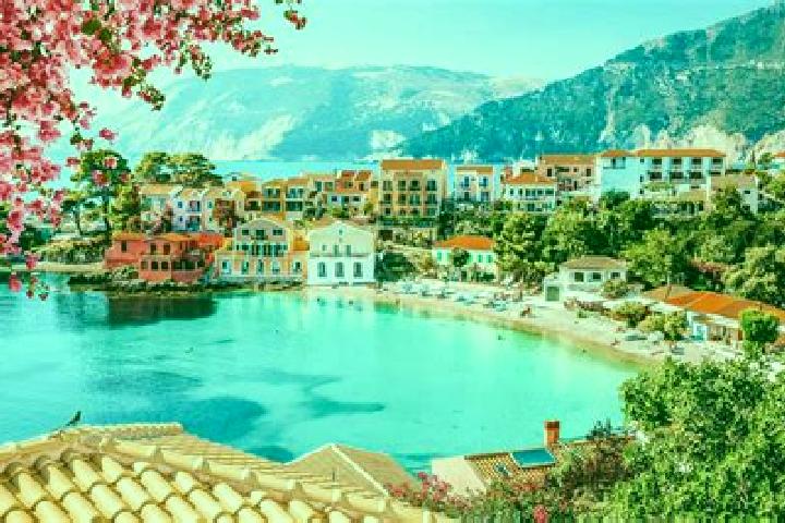 Lucy, 21 — Escort in Podhokhori, Greece