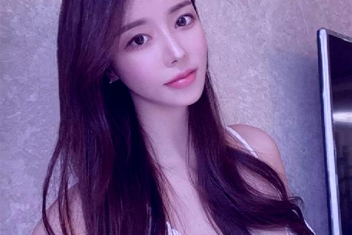 Lucy, 21 — Escort in Wangying, China