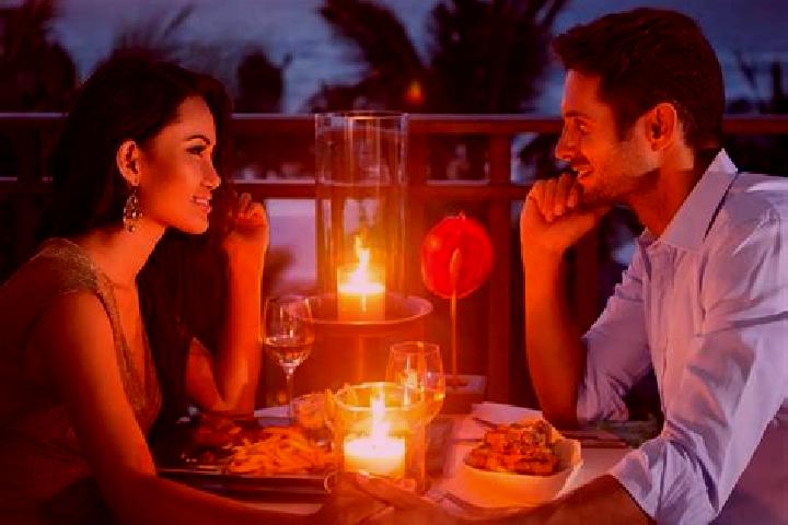 Lucy, 22, a chestnut green-eyed mixed companion based in Anini. Offering A-Level, Couples, Dinner Date. Available for incall and outcall, day and evening dates.