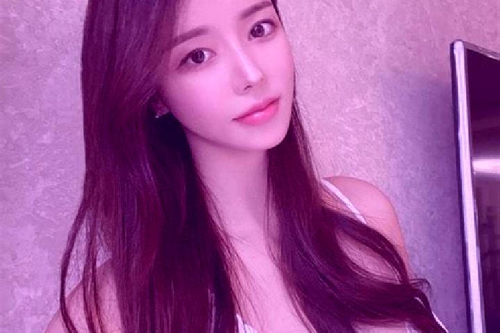 Lucy, 22 — Escort in Baiyashi, China