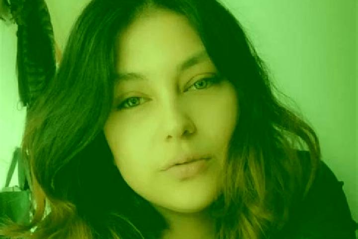 Lucy, 22 — Escort in Guerard, France
