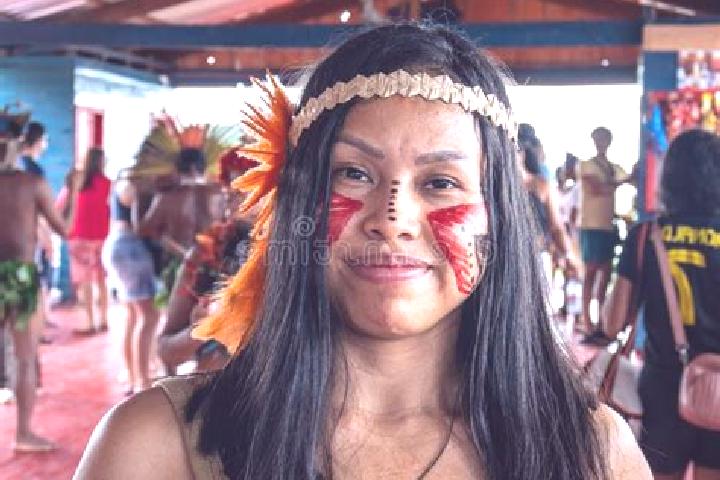 Lucy, 22 — Escort in Maues, Brazil