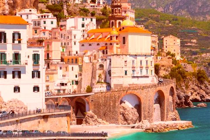 Lucy, 22 — Escort in Motta d Affermo, Italy
