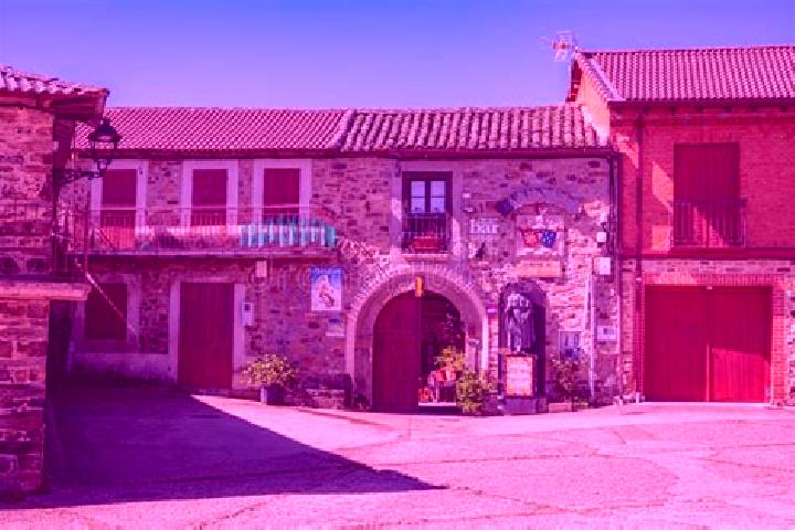 Lucy, 22 — Escort in Redecilla del Camino, Spain