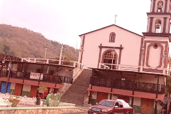 Lucy, 22 — Escort in San Martin Chalchicuautla, Mexico