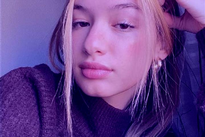 Lucy, 23, a blonde brown-eyed latina companion based in Puumala. Offering Tantra, Domination, Dinner Date. Available for incall and outcall, overnight bookin...