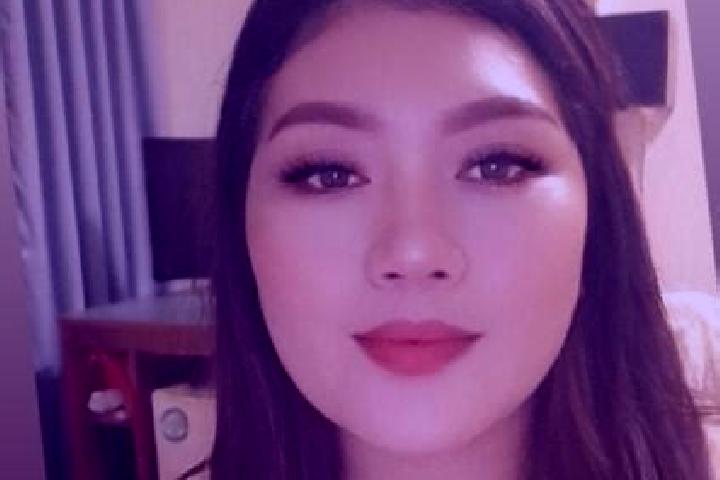 Lucy, 23, a blonde dark-eyed asian companion based in Furtwangen. Offering A-Level, Party Girl, Couples, GFE. Available for incall and outcall, overnight boo...