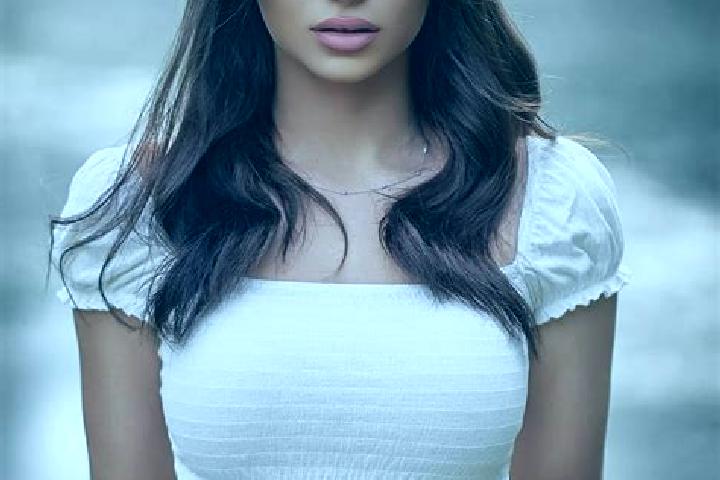 Lucy, 23, a brunette brown-eyed slavic companion based in Melloesa. Offering A-Level, Tantra. Available for incall and outcall, day and evening dates.