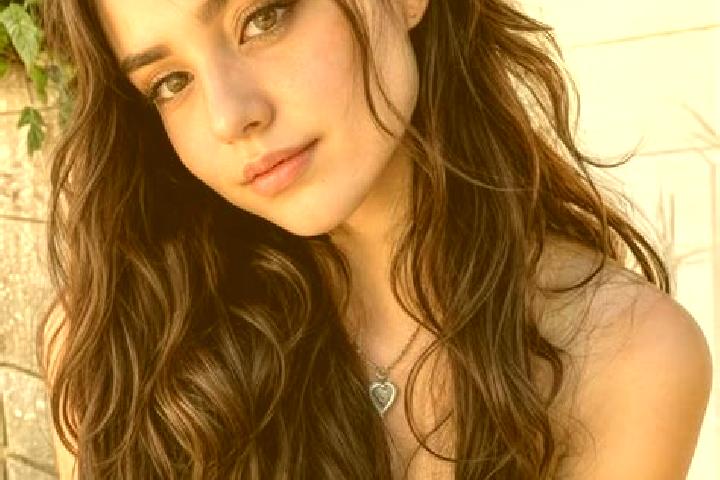 Lucy, 23, a brunette hazel-eyed caucasian companion based in Gubacsidulo. Offering Party Girl, BDSM, Roleplay. Available for incall and outcall, overnight bo...
