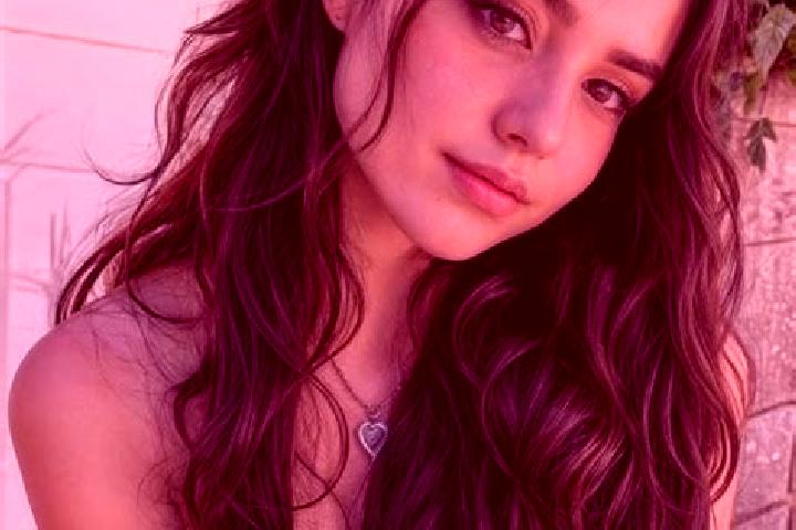 Lucy, 23, a chestnut hazel-eyed caribbean companion based in Novospaske. Offering GFE, Party Girl, Erotic Massage. Available for incall and outcall, overnigh...
