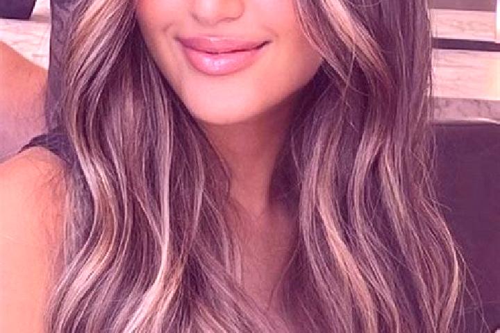 Lucy, 23, a dark blonde brown-eyed mediterranean companion based in Arediou. Offering Travel Companion, Striptease, A-Level. Available for incall and outcall...