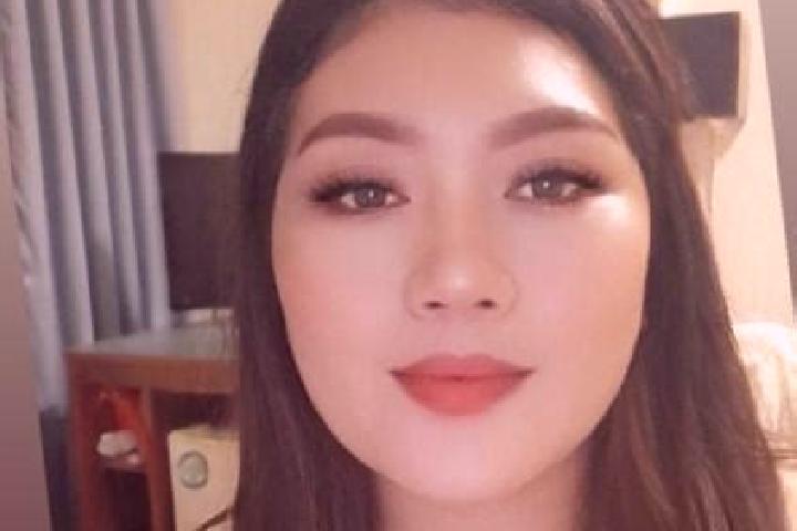 Lucy, 23, a red grey-eyed asian companion based in Moyuta. Offering Girlfriend Experience, Duos, CIM, BDSM. Available for incall and outcall, day and evening...