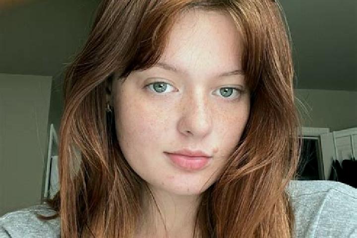 Lucy, 23, a red grey-eyed mediterranean companion based in South Willard. Offering Striptease, Duos, Overnight. Available for incall and outcall, overnight b...