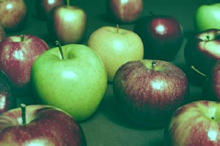 Lucy, 23 — Escort in Apples, Switzerland