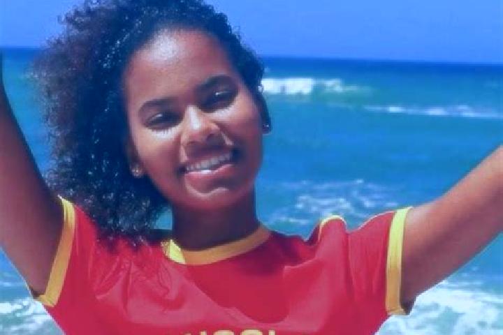 Lucy, 23 — Escort in Cariango, Angola