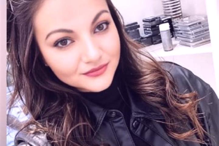 Lucy, 23 — Escort in Jivka, Czech Republic