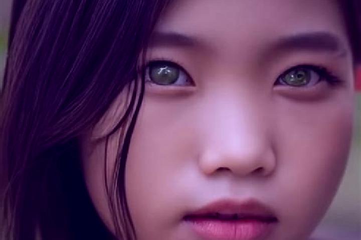 Lucy, 24, a brunette green-eyed asian companion based in Halvergate. Offering 69, BDSM, Couples. Available for incall and outcall, overnight bookings available.