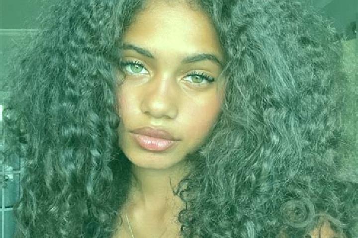Lucy, 24, a red blue-eyed ebony companion based in Eefde. Offering Couples, Overnight, Dinner Date. Available for incall and outcall, day and evening dates.