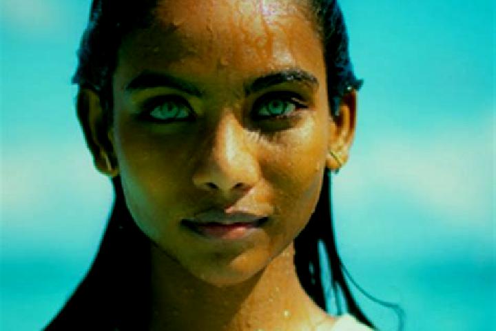 Lucy, 24, a red blue-eyed indian companion based in El Ksour. Offering CIM, OWO, Roleplay, Striptease. Available for incall and outcall, day and evening dates.