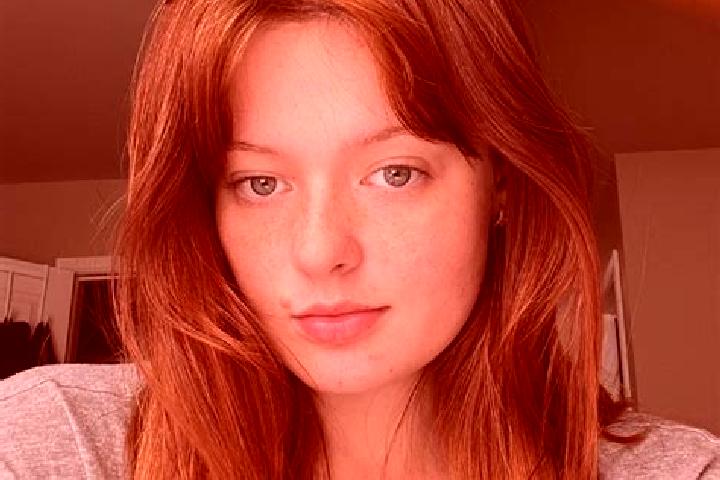 Lucy, 24, a red grey-eyed mixed companion based in Vallemare. Offering Couples, Striptease, Tantra. Available for incall and outcall, overnight bookings avai...