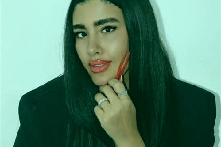 Lucy, 24 — Escort in Adar, Morocco