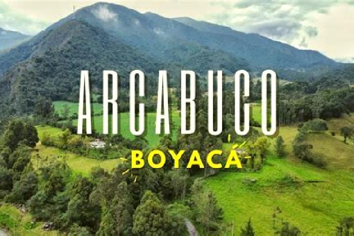 Lucy, 24 — Escort in Arcabuco, Colombia
