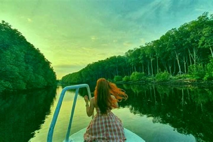 Lucy, 24 — Escort in Bongawan, Malaysia